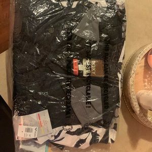 Black and white Roxy winter coat. Never worn, tags still on.